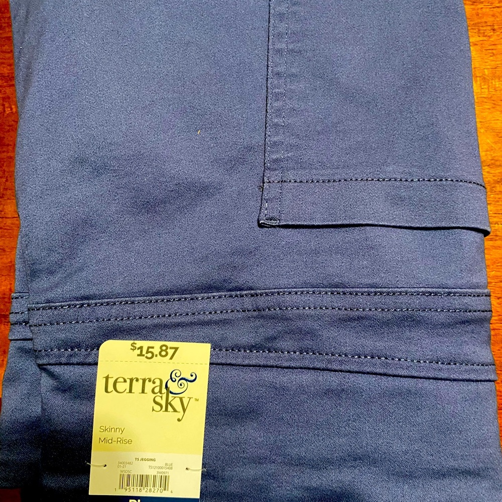 NEW WOMENS PLUS SKINNY PANTS 4X